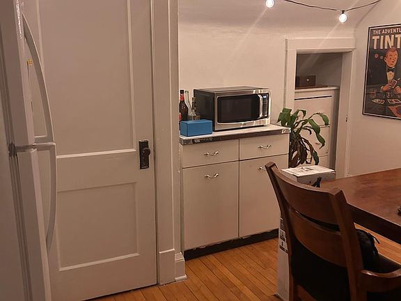 5th image of 2825 N Downer Ave