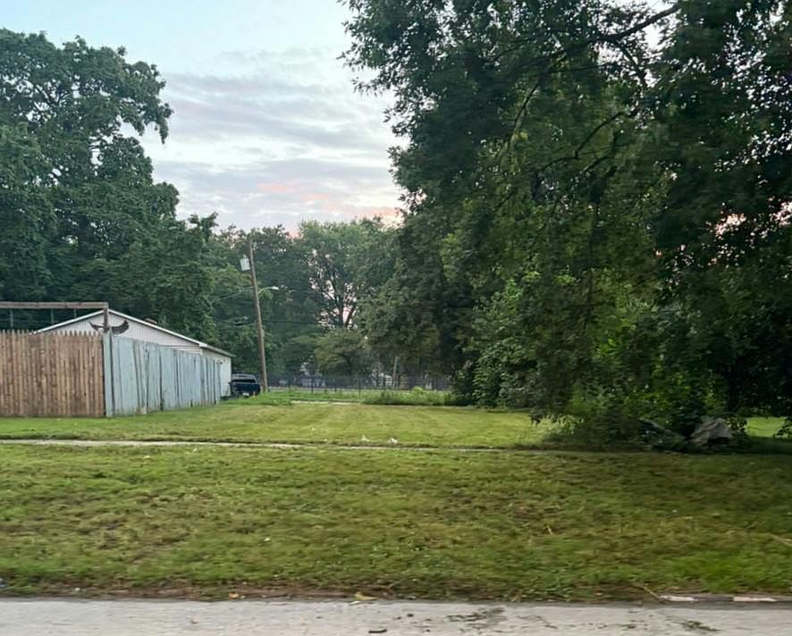 1st image of 1317 N 8th St