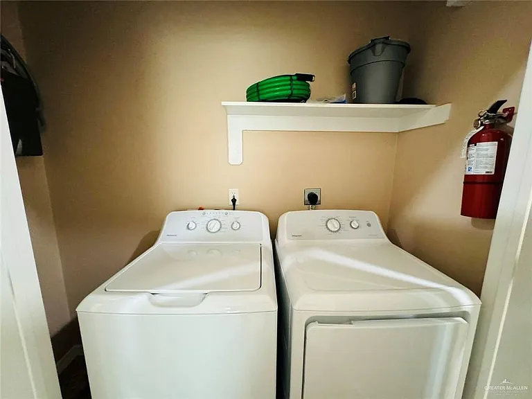3013 W Driftwood St #1 — Photo 9