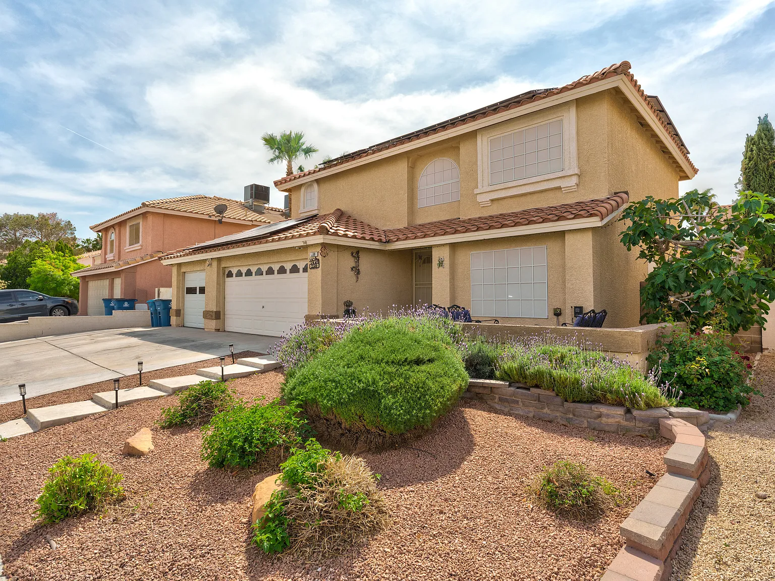 4 bed, $4,800 — Photo 2