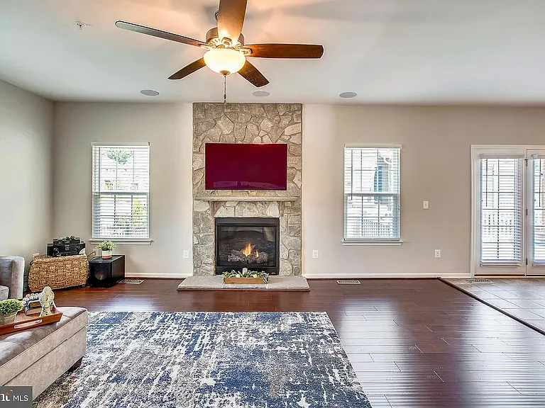 2216 Potomac River Blvd — Photo 9