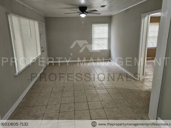 140 Neatherwood Dr, Jackson, MS 39212