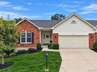 643 Kerryton Place Cir, Ballwin, MO 63021