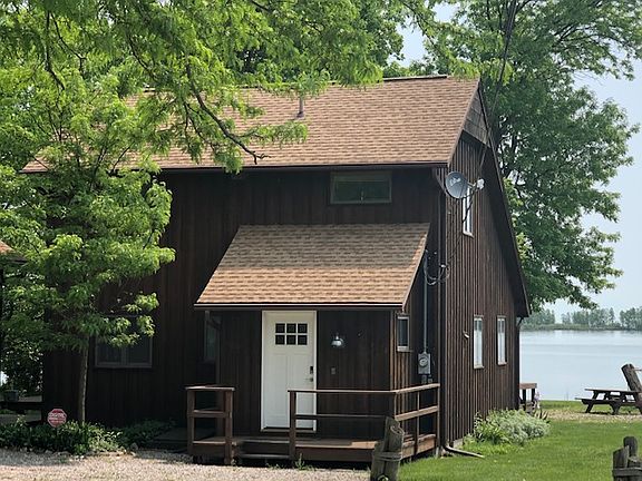 2nd image of 3375 Confederate Dr