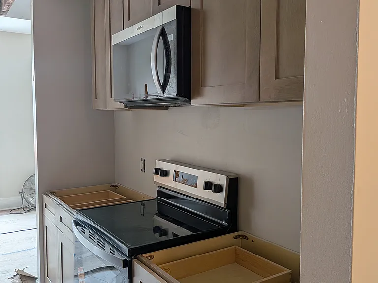 928 Spruce St #3F — Photo 2
