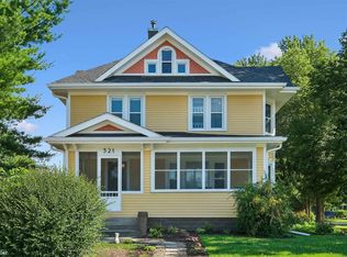 321 4th Ave, Grinnell, IA 50112