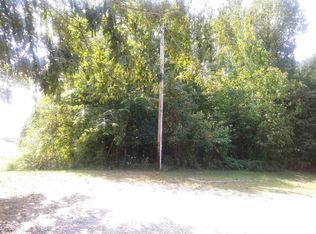 Wesley Chapel Rd, Mitchell, IN 47446