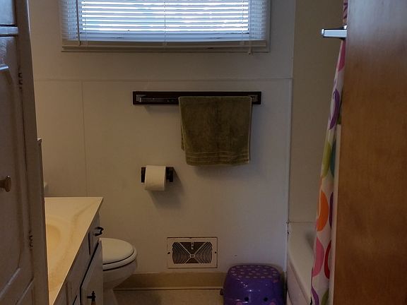 4th image of 2029 E Manor Dr