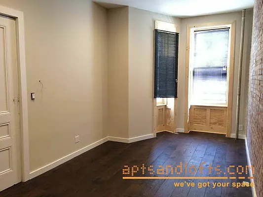 Rented by aptsandlofts.com | media 40