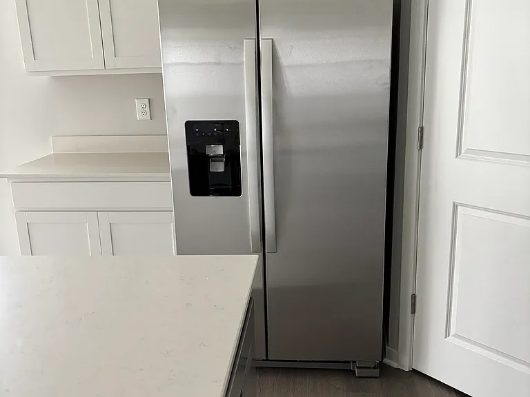 475 Ashley Dr — Photo 9