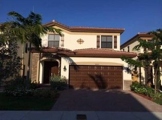 8845 NW 100th Pl, Doral, FL 33178