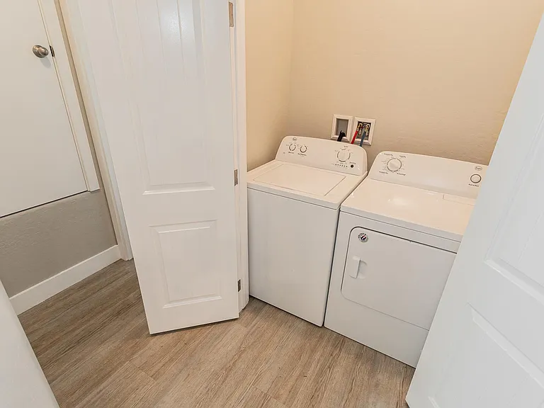 1681 S Dandelion St #1 — Photo 11