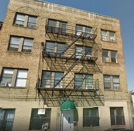2nd image of 205 Monticello Ave APT 3