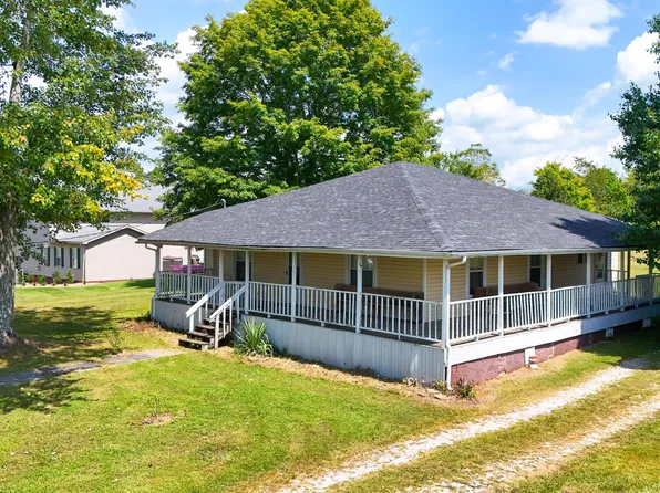 88 Back St, East Bernstadt, KY 40729
