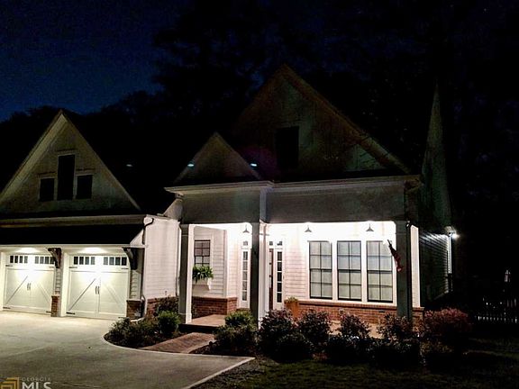 2nd image of 302 Chicopee Dr