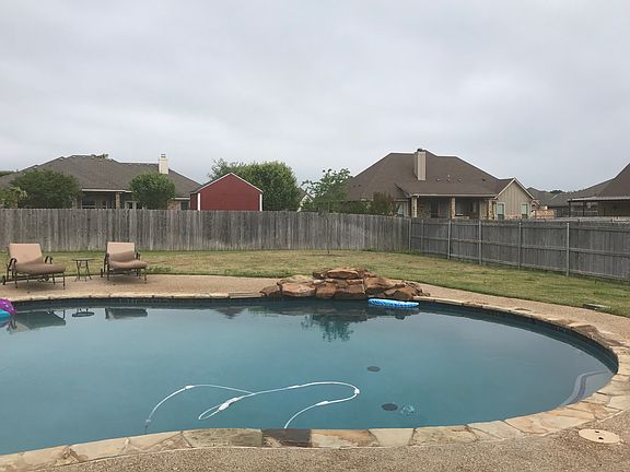 3rd image of 1224 Valhalla Park Dr