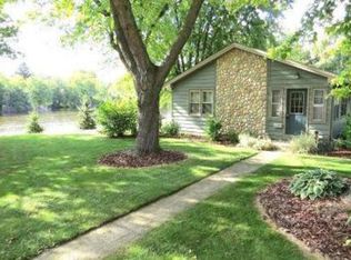 1504 E Main St, Watertown, WI 53094