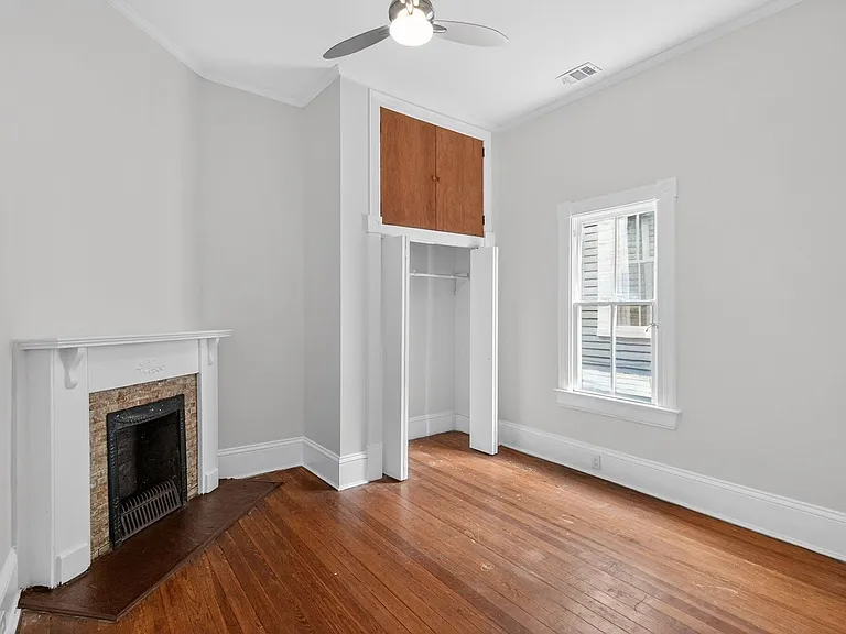 321 Orleans St SE — Photo 1