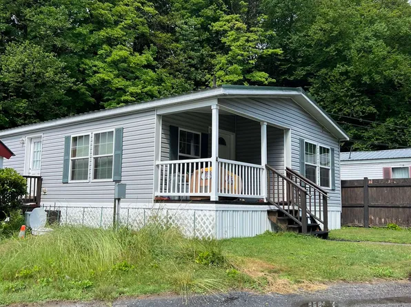 4 Crescent Drive, Brattleboro, VT 05301