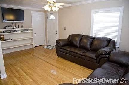 2nd image of 8823 W Park St
