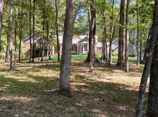 564 Plantation Dr, Columbus, MS 39705