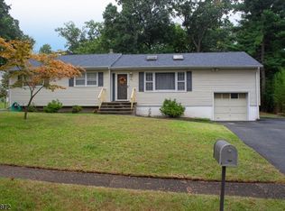 21 Sandra Ln, Wayne, NJ 07470