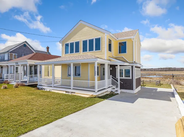 347 Webhannet Drive, Wells, ME 04090