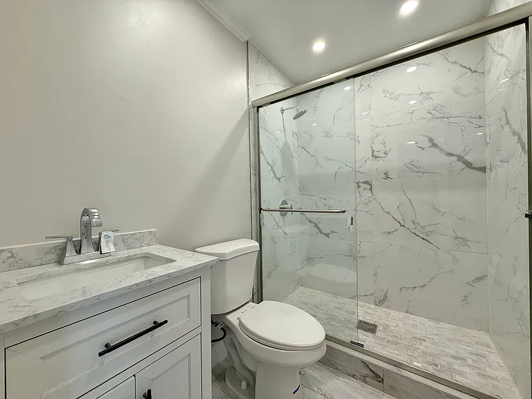 12902 Barranca Ln — Photo 23
