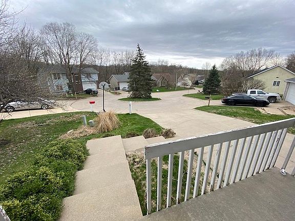 Quiet cul-de-sac view