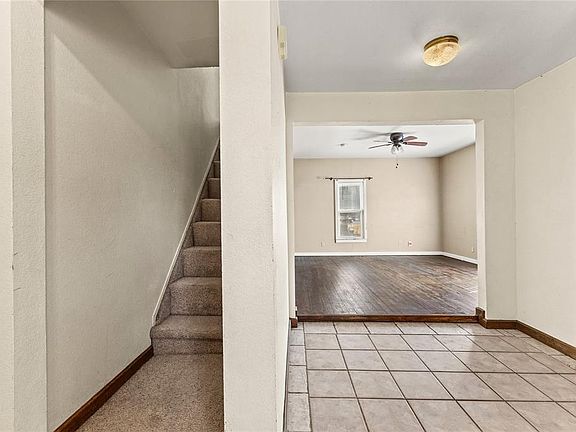 5th image of 618 N State St