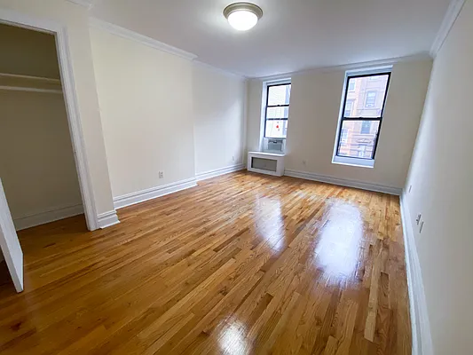 Rented by MAPT Residential LLC | media 36