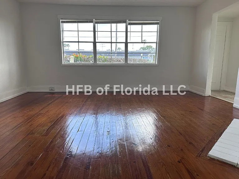 655 Old Dixie Hwy — Photo 11