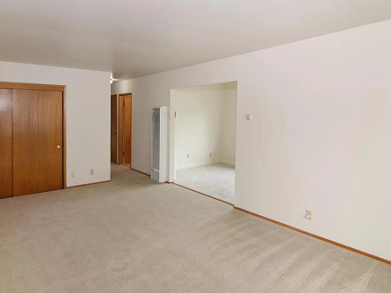 414 Cornell Ave #2 — Photo 4