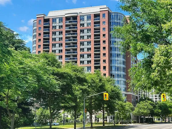 8 McKee Ave #802, Toronto, ON M2N 7E5