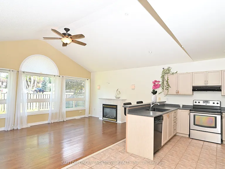 58 Bloxham Pl — Photo 10