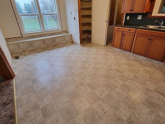 Kitchen Window Seat & Pantry