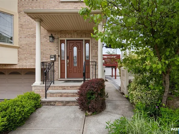 231B E Harriet Ave #231B, Palisades Park, NJ 07650