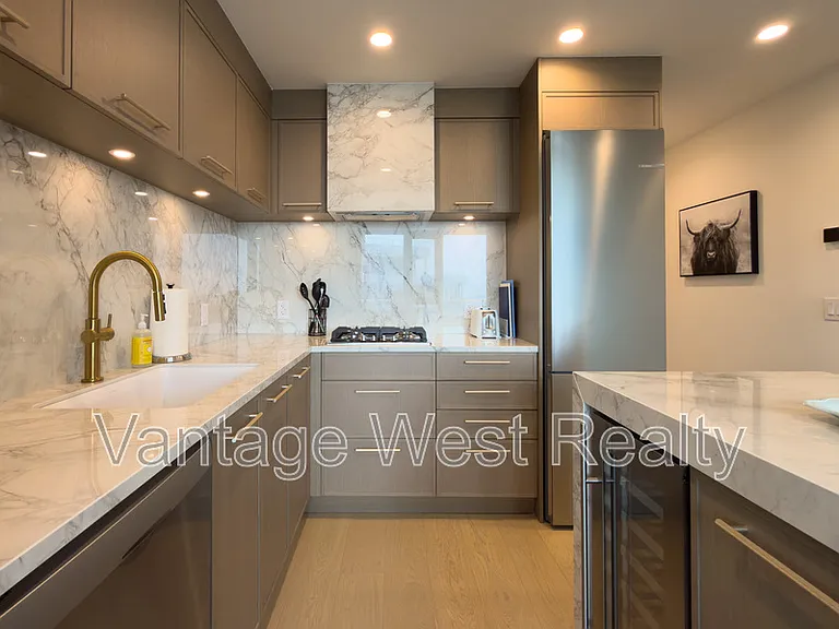 3800 Capozzi Rd #807 — Photo 25