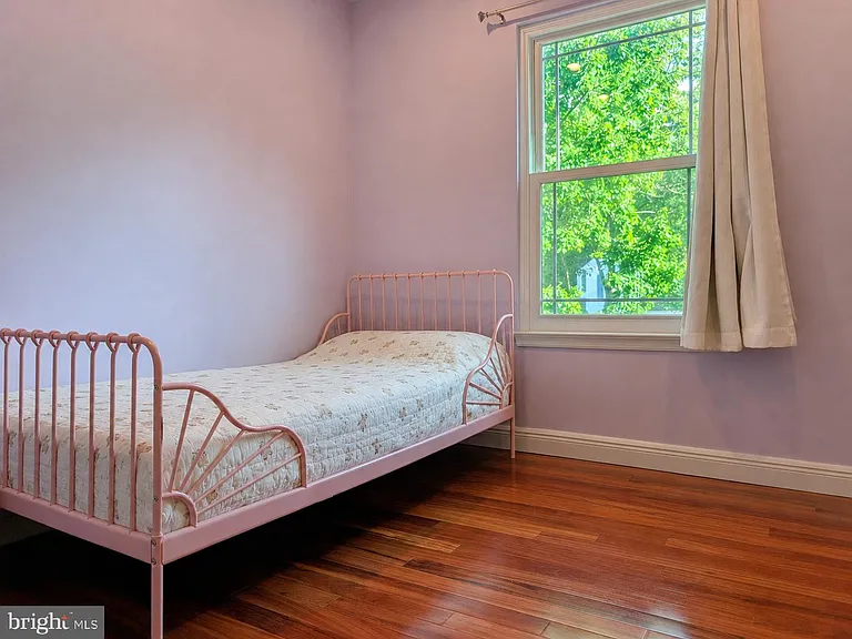 72 Harvard Cir — Photo 21