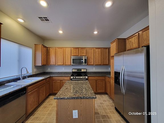 5th image of 8716 Gateway Glen Dr