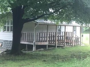 15068 E Hollingsworth Rd, Clinton, IN 47842