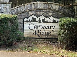 22 Holland Cir E, Ellijay, GA 30536