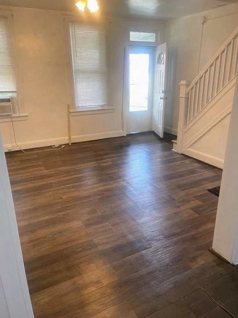 2 Bedroom in Belair-Edison! — Photo 1