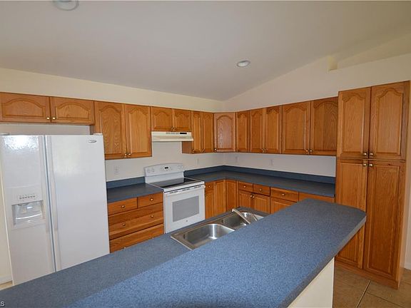 3rd image of 1508 Sally Ave S