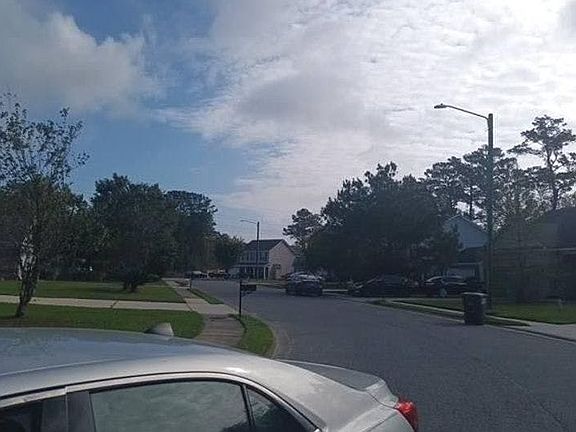 4th image of 27 Montero Dr