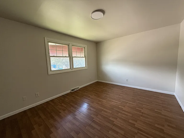 207 N Central Ave — Photo 8