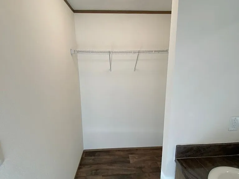 900 Southview Ave — Photo 11