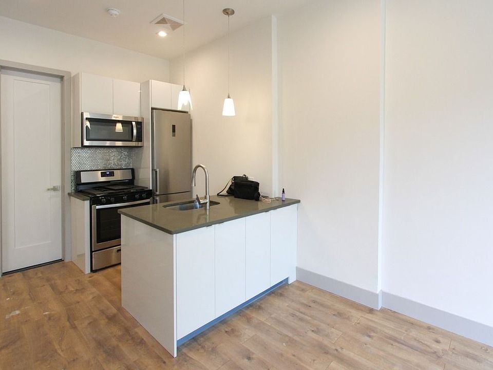 1st image of 1961 Madison Ave APT D1