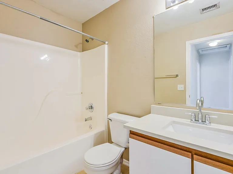 2200 E Spruce Dr — Photo 15