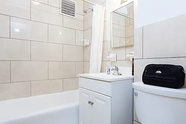 Rented by Mdrn Residential